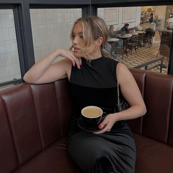 Turtleneck Sleeveless Black Formal Dress from Saturday Club!! ✨ - Picture 1 of 3